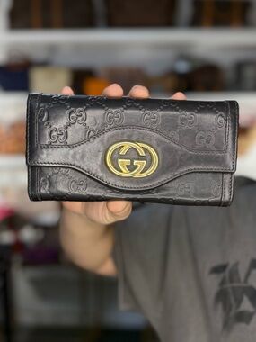 GUCCI BLACK LEATHER WALLET